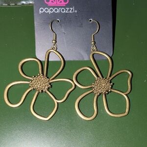 Paparazzi Bold Gold Floral Earrings